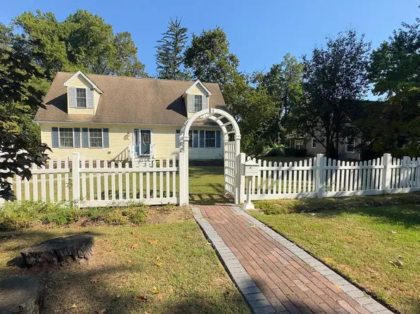 1 E Buttonwood St, Wenonah, NJ 08090