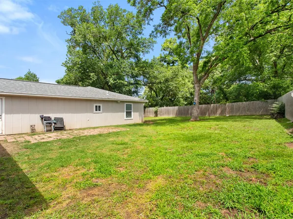 245 Parkins St, Sulphur Springs, TX 75482
