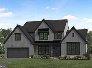 1 Suebecca Dr, Carlisle, PA 17013