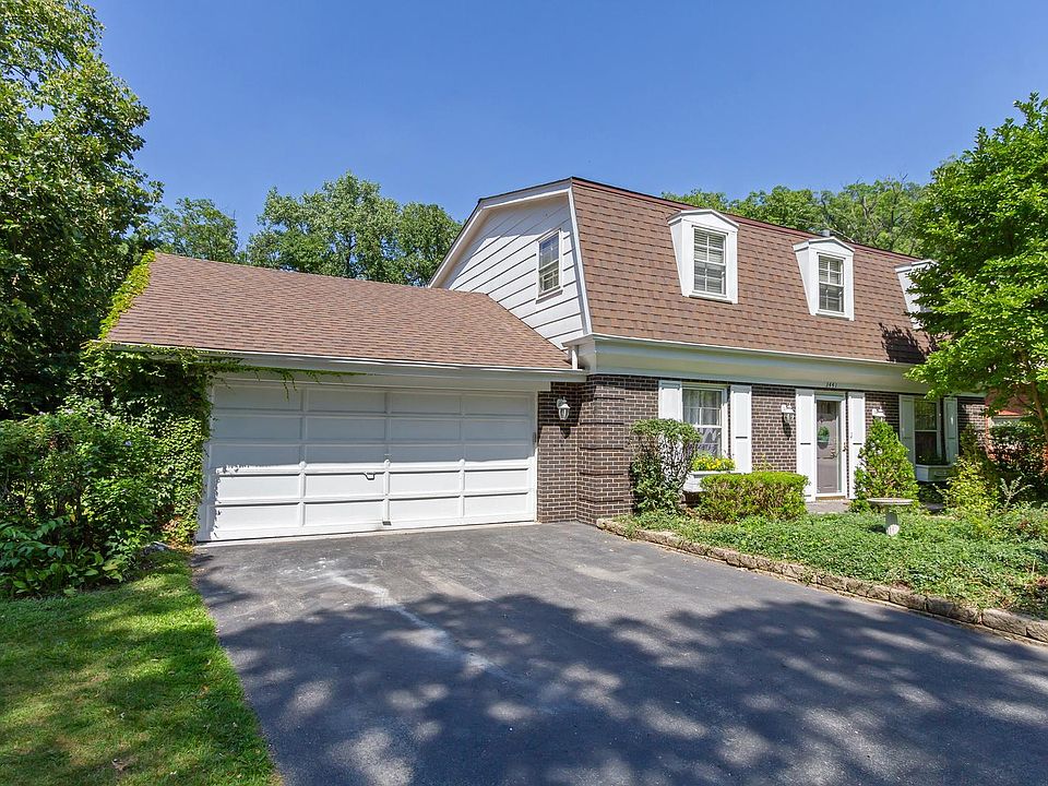 1st image of 3441 Woodland Dr