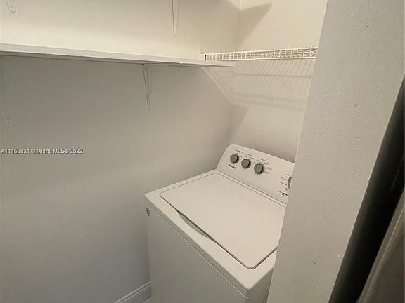 5th image of 1257 SW 46th Ave APT 1808