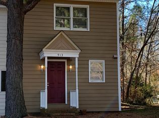 913 Hearthridge Ct APT D, Raleigh, NC 27609