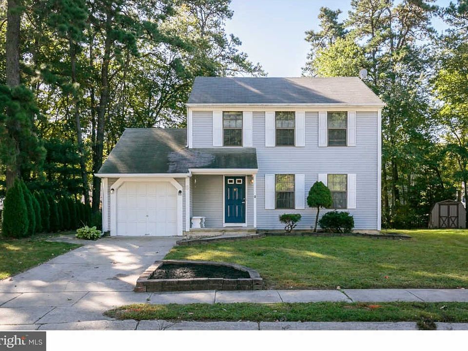 1st image of 6 Fawn Ln