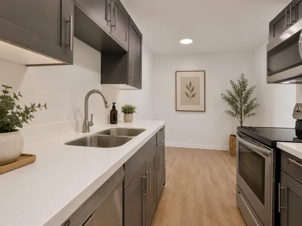 Shoreview Hill, 4150 Lexington Ave N #5108, Saint Paul, MN 55126