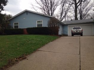 555 Eric Dr, Tallmadge, OH
