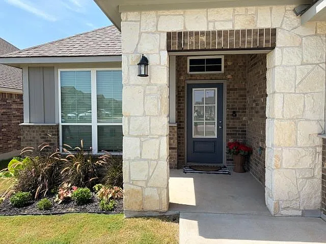 4537 Allison Dr — Photo 4