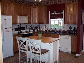 2nd image of 111 Mandalay Dr