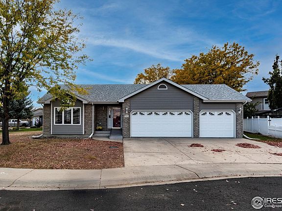 2nd image of 2963 Yew Dr
