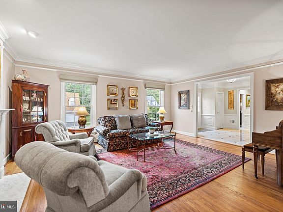 4th image of 9708 Holloway Hill Ct #155
