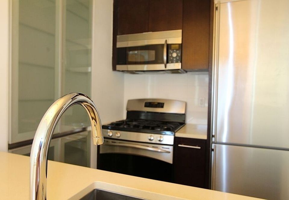 1st image of 200 W 72nd St APT 11J
