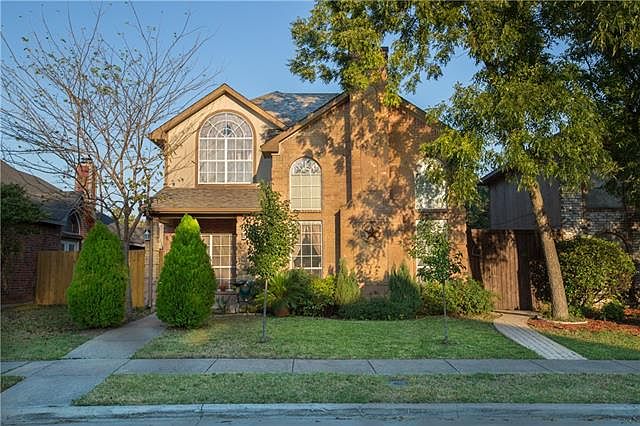 1st image of 922 Sako Ln