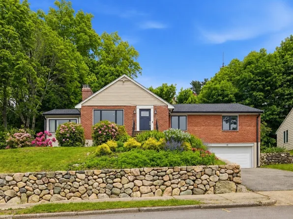 18 Travis Dr, Newton, MA 02467