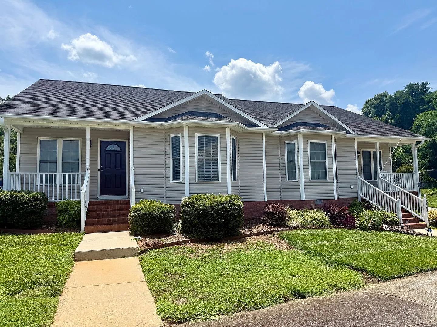 One-Level End Unit Townhome Near Downtown Gibsonville — Photo 2