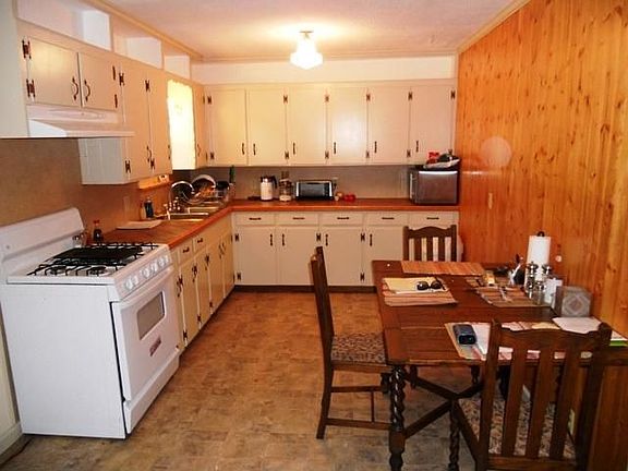 4th image of 2323 County Road 1121