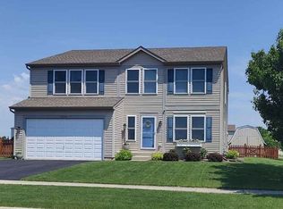 2200 Ridge Dr, Hebron, IL 60034