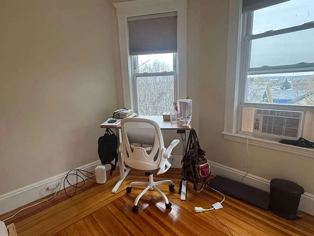 Building Photo - 41 Porter St #3