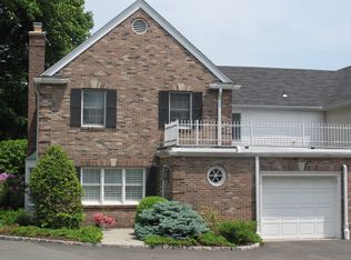 177 South Ave APT 1, New Canaan, CT 06840