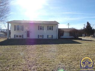 105 Main St, Carbondale, KS 66414