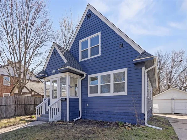 710 Harper Ave, Rockford, IL 61103