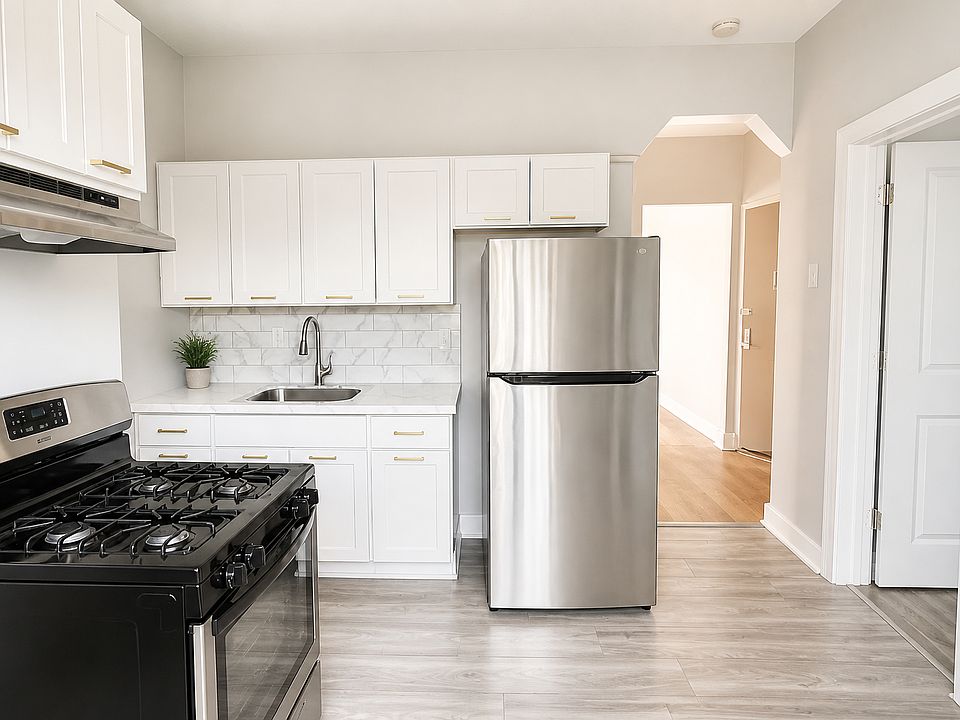1st image of 122 Randolph Ave #3RA