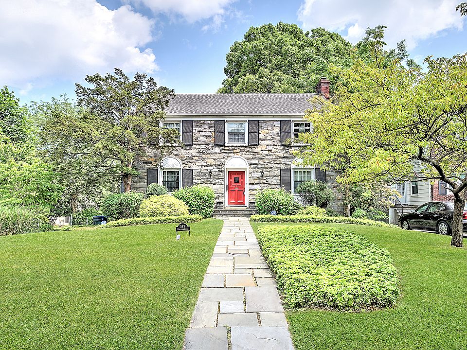 1st image of 548 Hartford Ct
