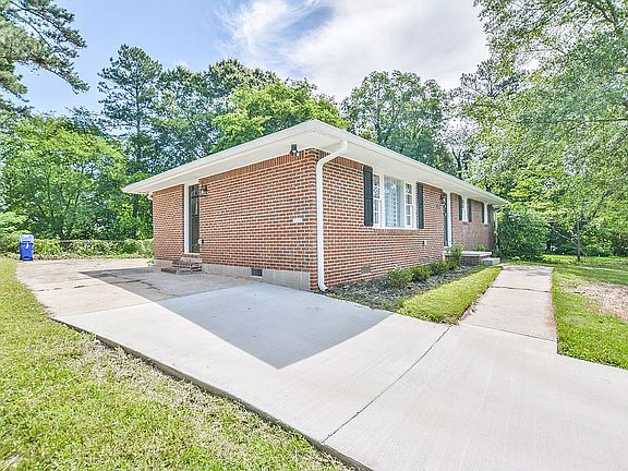 5th image of 3170 Darlington Oak Dr