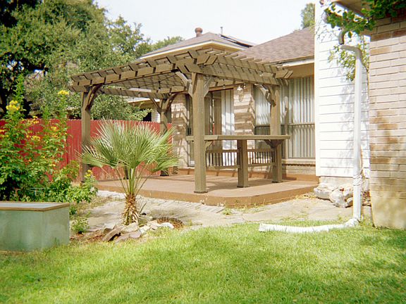 4th image of 1523 Saxonhill Dr