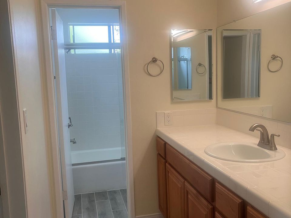 1st image of 2909 2nd St APT 14