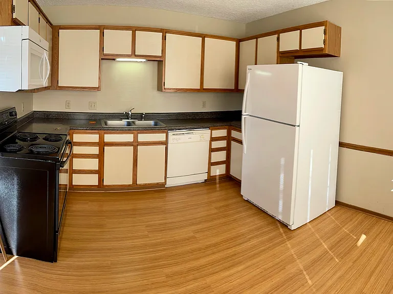 1505 Grandview Ave — Photo 32