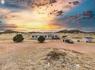 699 Cedar Hills Rd, Penrose, CO 81240