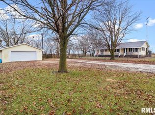 9625 Tip Top Rd, Chatham, IL 62629