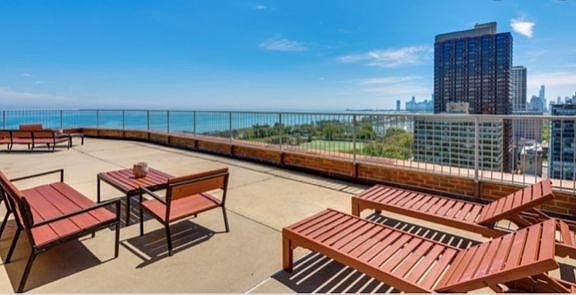 3rd image of 3100 N Lake Shore Dr APT 1105