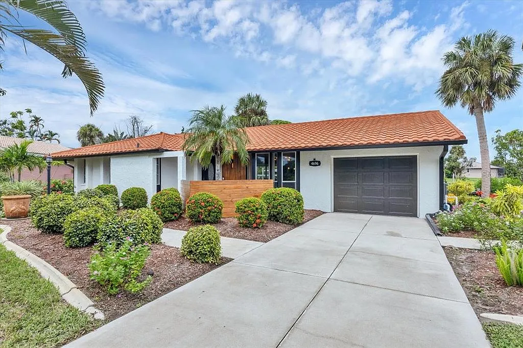 2 bed, 2.0 bath, 1286 sqft, $3,200 — Photo 1