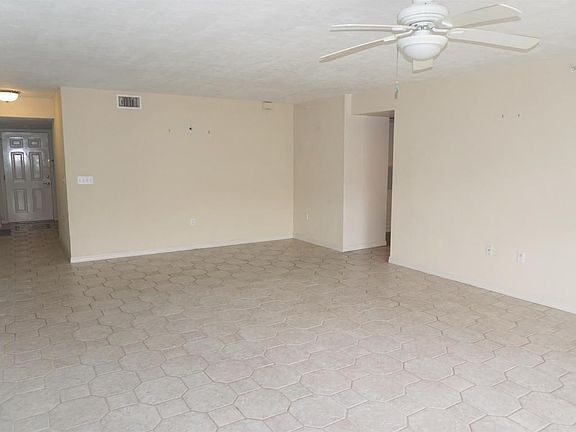 5th image of 1 John Anderson Dr #6160