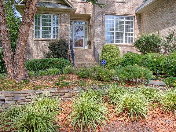 3rd image of 1600 Bantry Ct