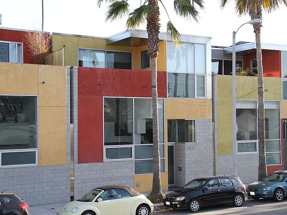 2nd image of 1320 Abbot Kinney Blvd