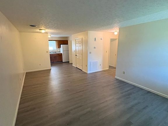 2nd image of 1010-1016 Martha Glass Dr