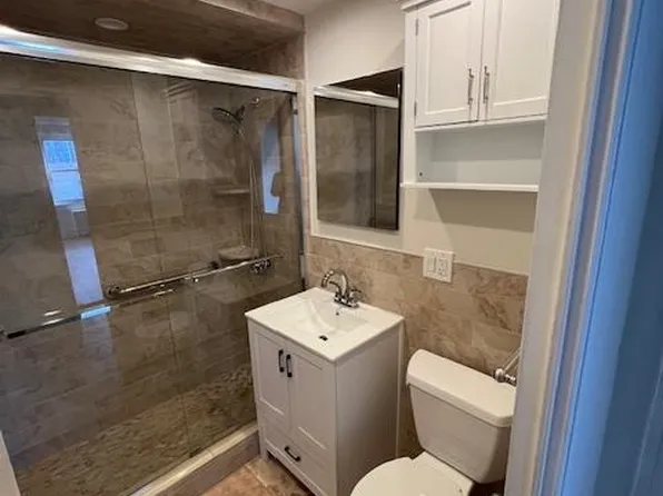 201 Saint Paul Avenue image 3 of 5