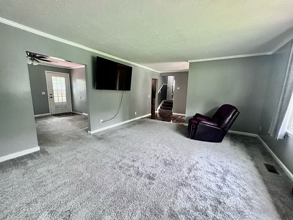 5th image of 1312 W Center St