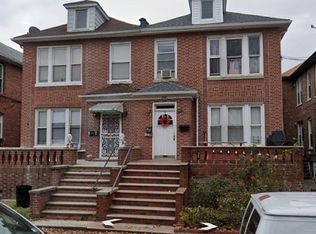 12-02 116th St, College Pt, NY 11356