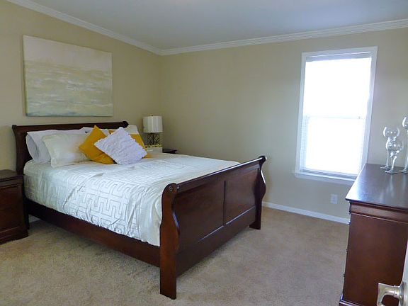 4th image of 14322 Pebble Beach Blvd