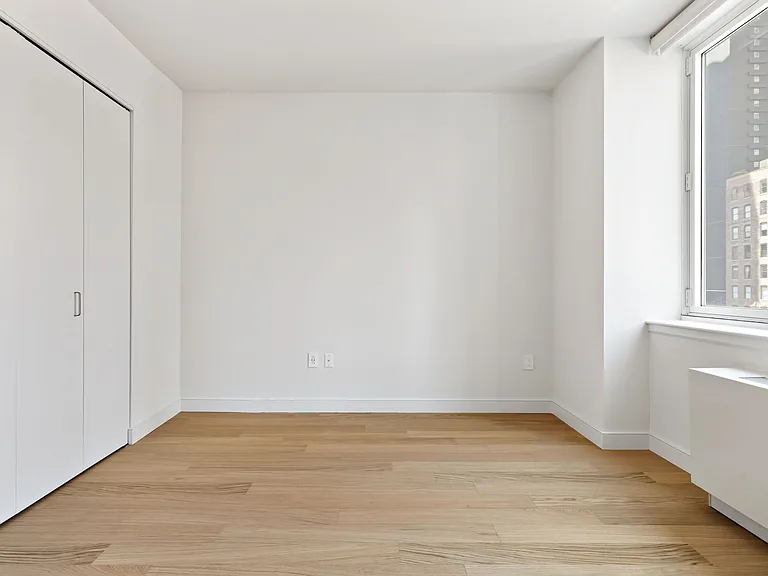 55 W 25th St #28G — Photo 7