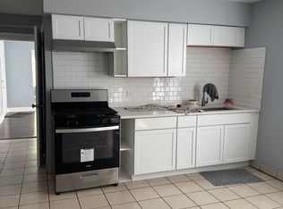 2958 W Fletcher St #2, Chicago, IL 60618