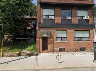 1434 Queen St E #3, Toronto, ON M4L 1E1