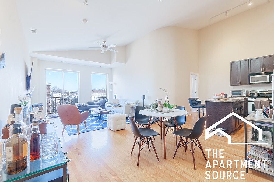 1st image of 2510 N Willetts Ct #3N