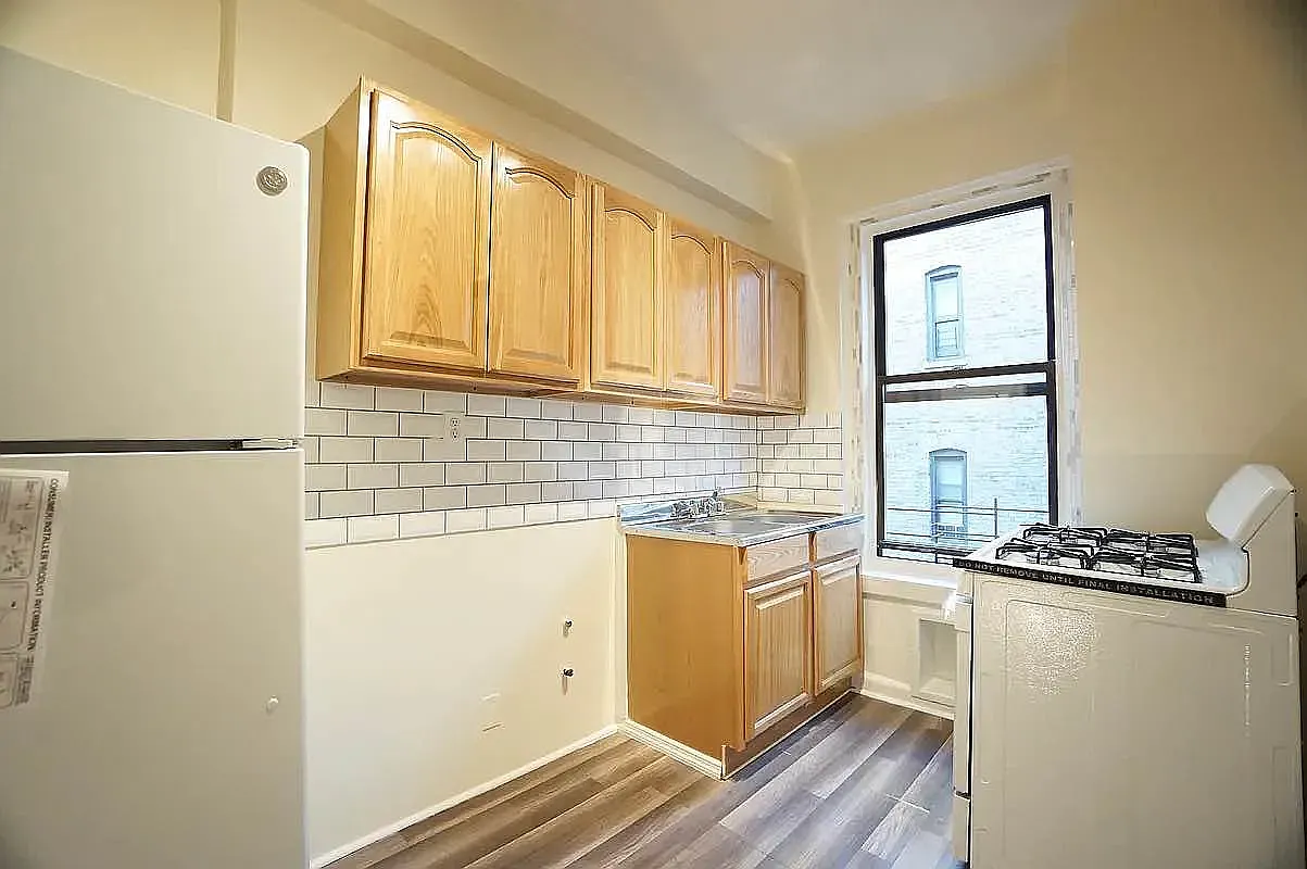 629 West 170th Street — Photo 3