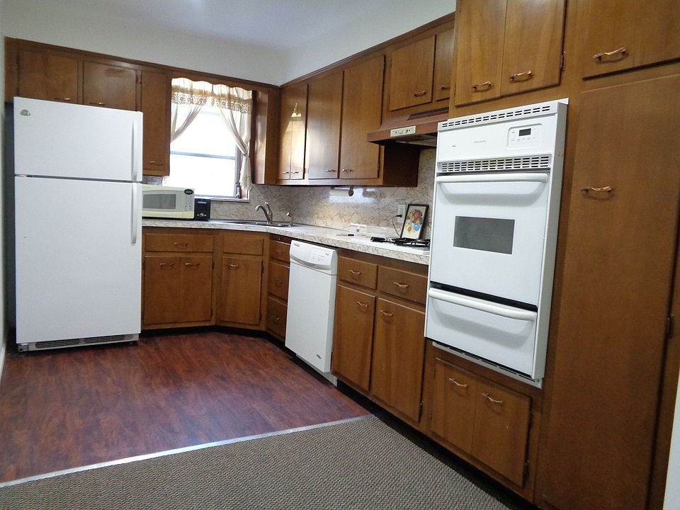 1st image of 2411 35th St #1