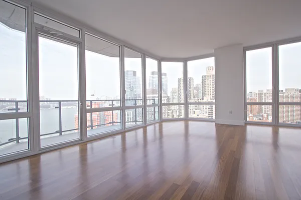 Rented by Area New York | media 11