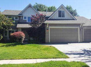 723 E Knoll Dr, Eagle, ID 83616