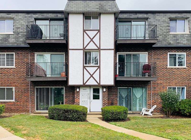 1st image of 9462 Bay Colony Dr